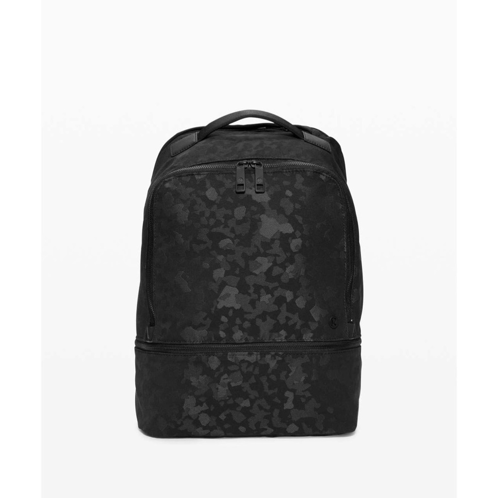Lululemon City Adventurer Backpack 17L
In Fragment Camo Jacquard Black Deep Coal